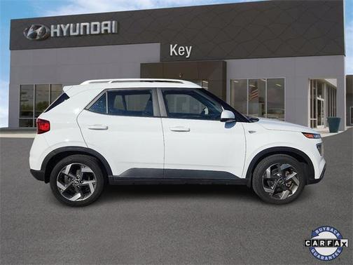 2022 Hyundai VENUE SEL