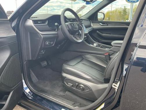 Midnight Sky 2024 Jeep Grand Cherokee LIMITED