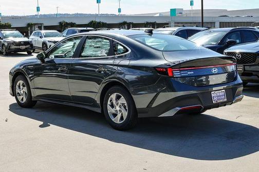 2026 Hyundai SONATA SE