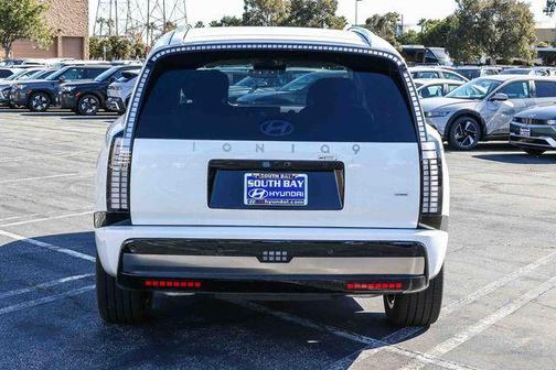 Snow White Pearl 2026 Hyundai IONIQ 9 Performance Calligraphy