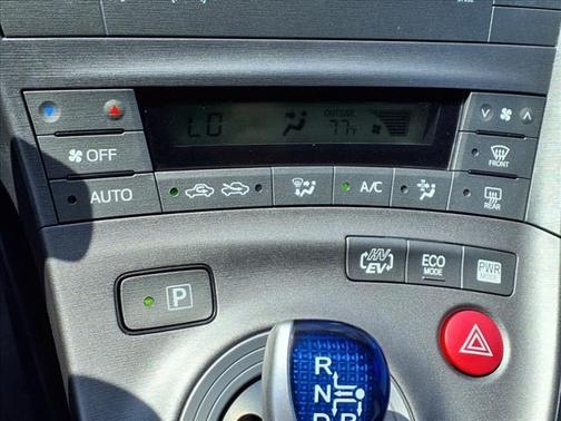 2015 Toyota Prius Plug-in Base