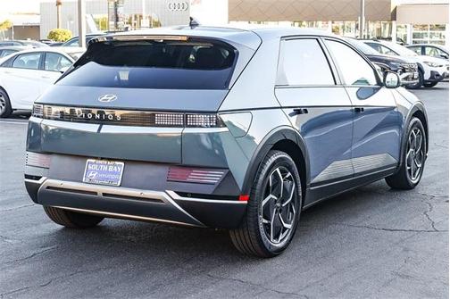 2024 Hyundai IONIQ 5 SE Standard Range