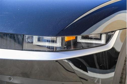 2025 Hyundai IONIQ 5 SEL