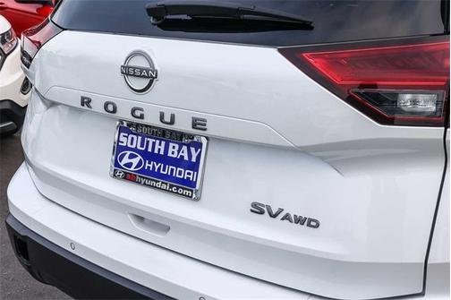 2024 Nissan Rogue SV