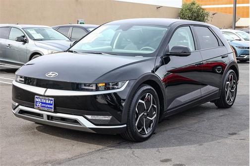 2024 Hyundai IONIQ 5 SE Standard Range