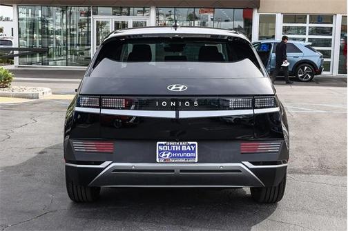 2024 Hyundai IONIQ 5 SE Standard Range