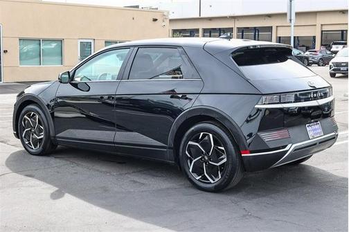 2024 Hyundai IONIQ 5 SE Standard Range