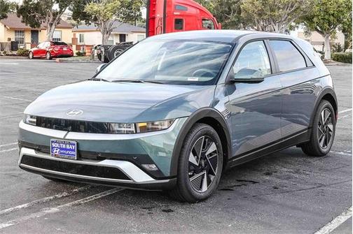 2026 Hyundai IONIQ 5 SE Standard Range