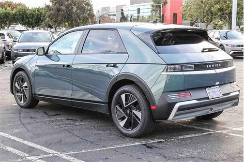 2026 Hyundai IONIQ 5 SE Standard Range