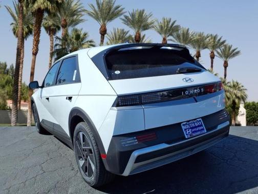 2025 Hyundai IONIQ 5 SE