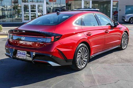 2025 Hyundai SONATA Hybrid SEL