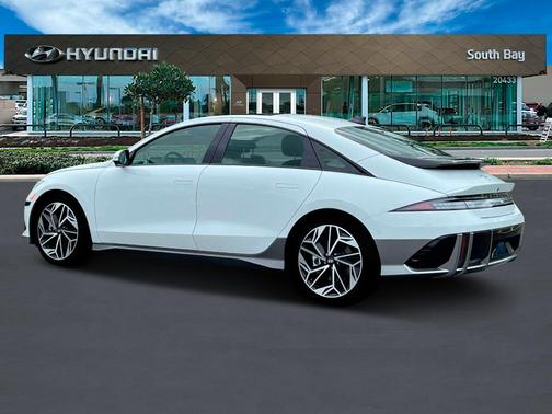 2025 Hyundai IONIQ 6 Limited