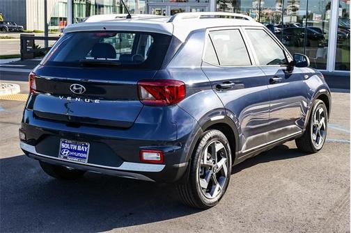 2023 Hyundai VENUE Limited