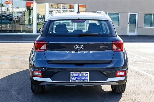2023 Hyundai VENUE Limited