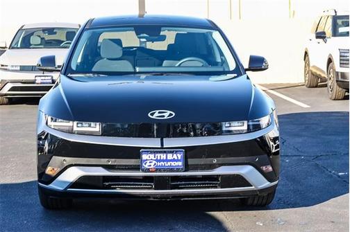 2026 Hyundai IONIQ 5 SE