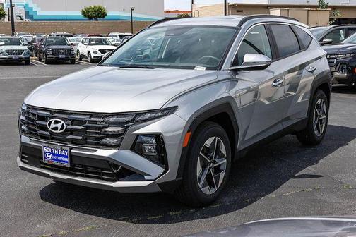 Shimmering Silver 2026 Hyundai TUCSON SEL Premium