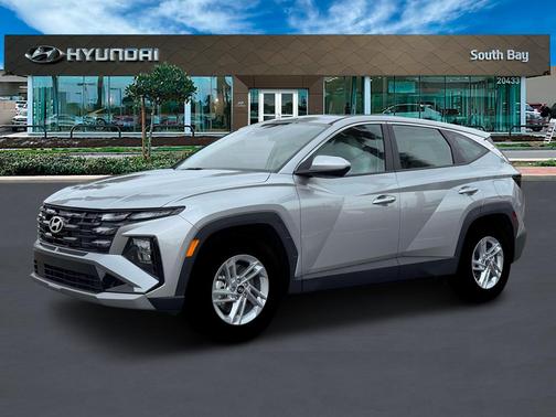 Shimmering Silver 2026 Hyundai TUCSON SE