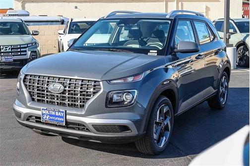 2025 Hyundai VENUE SEL