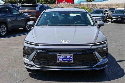 2025 Hyundai SONATA SE