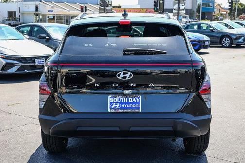 Abyss Black Pearl 2026 Hyundai KONA SEL Sport
