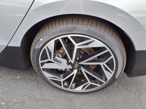 2025 Hyundai IONIQ 6 SEL