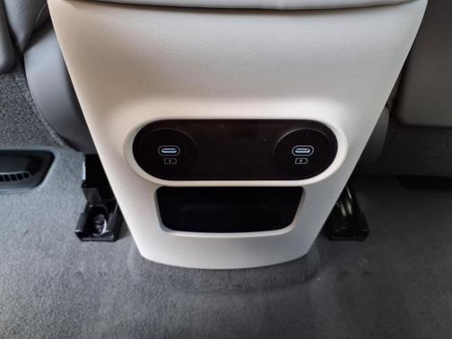 2025 Hyundai IONIQ 5 SE Standard Range