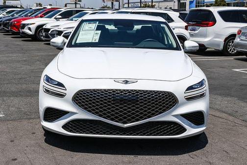 Alta White 2022 Genesis G70 2.0T