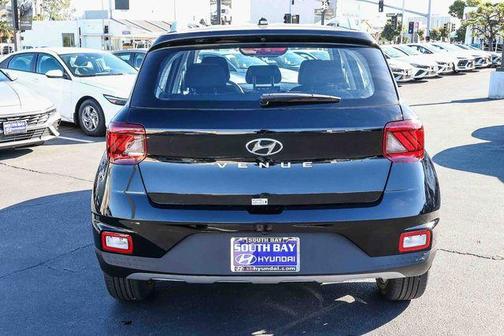 Onyx Black 2026 Hyundai VENUE SEL