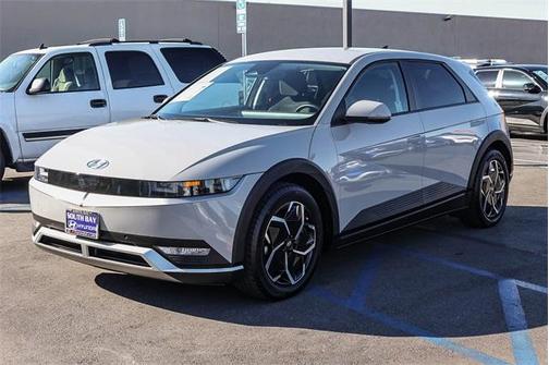 2024 Hyundai IONIQ 5 SEL