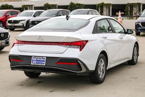 White 2026 Hyundai ELANTRA SE