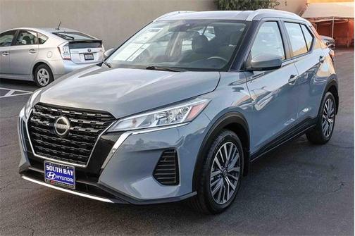 2023 Nissan Kicks SV