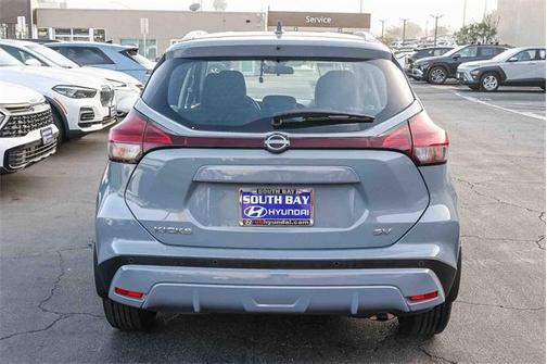 2023 Nissan Kicks SV