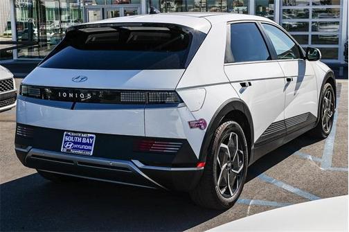 2024 Hyundai IONIQ 5 SEL