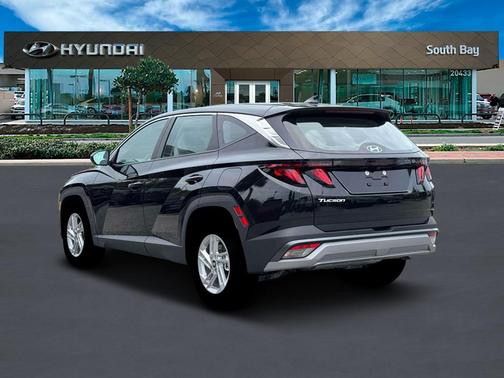 Phantom Black 2026 Hyundai TUCSON SE