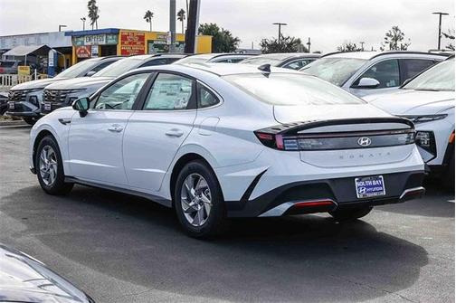 2026 Hyundai SONATA SE