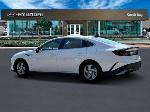 2026 Hyundai SONATA SE