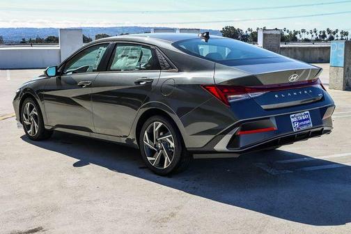 2026 Hyundai ELANTRA HEV Limited