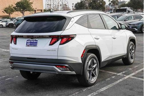 2026 Hyundai TUCSON Hybrid SEL