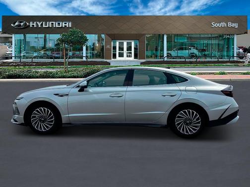 2025 Hyundai SONATA Hybrid SEL