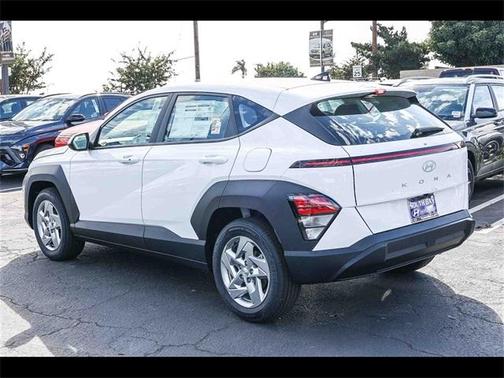 2026 Hyundai KONA SE