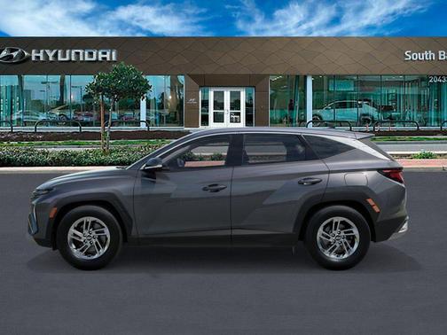 Gray 2026 Hyundai TUCSON SE