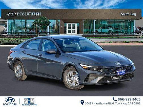 Gray 2026 Hyundai ELANTRA SE