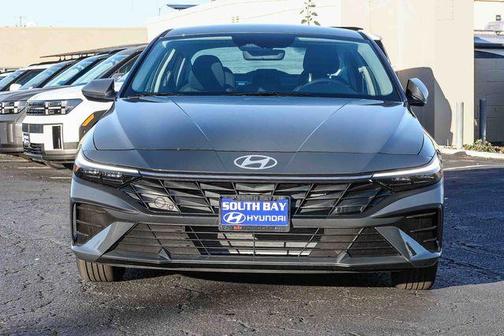 Gray 2026 Hyundai ELANTRA SE
