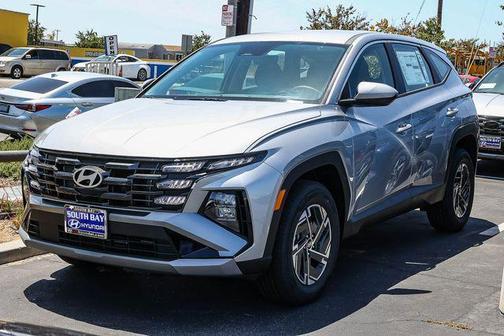 Shimmering Silver 2026 Hyundai TUCSON Hybrid Blue SE