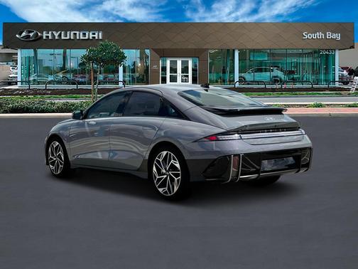 2025 Hyundai IONIQ 6 Limited