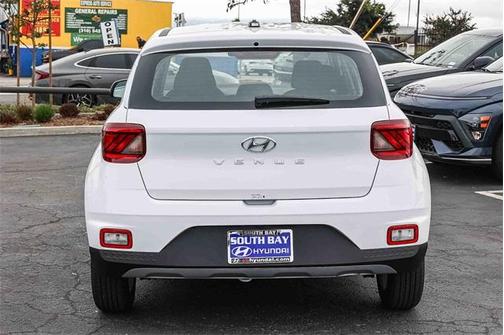 2026 Hyundai VENUE SE