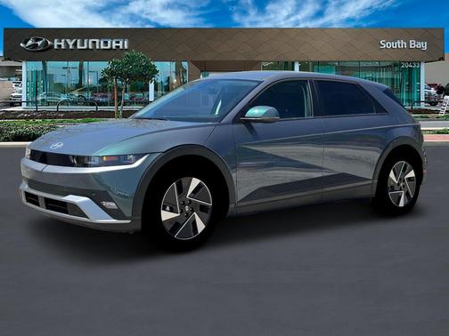 2025 Hyundai IONIQ 5 SE Standard Range