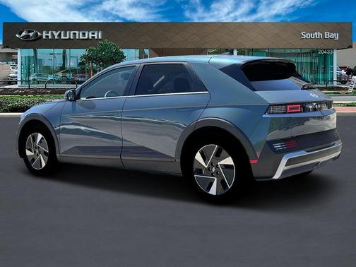 2025 Hyundai IONIQ 5 SE Standard Range