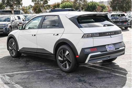 2026 Hyundai IONIQ 5 SE Standard Range