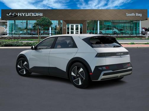 2026 Hyundai IONIQ 5 SE Standard Range